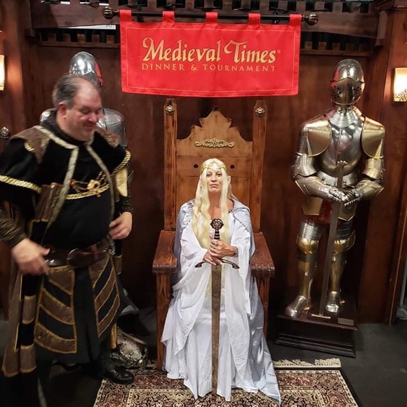 Meet your Posher, Diane - Picture 5 of 16